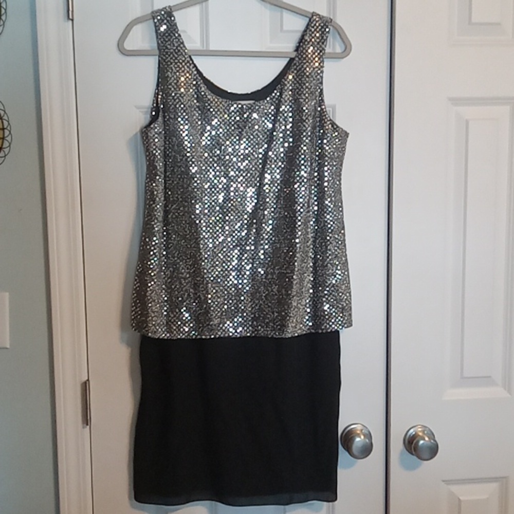 Patra Petite Classic Black Vintage Dress - Picture 6 of 7